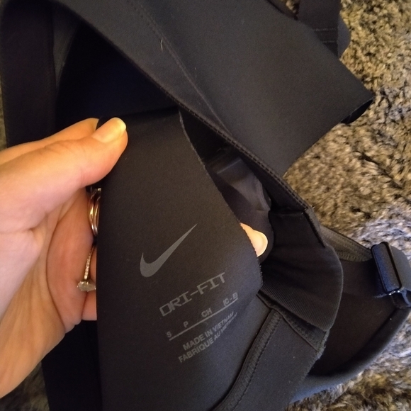 Nike Alpha Women's High-Support Padded Adjustable Sports Bra Size S - Picture 4 of 4